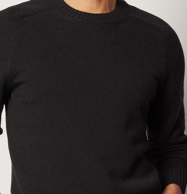 100% cashmere crewneck sweater